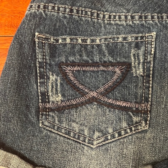 C Pink Distressed jean shorts size 1 - Picture 8 of 8